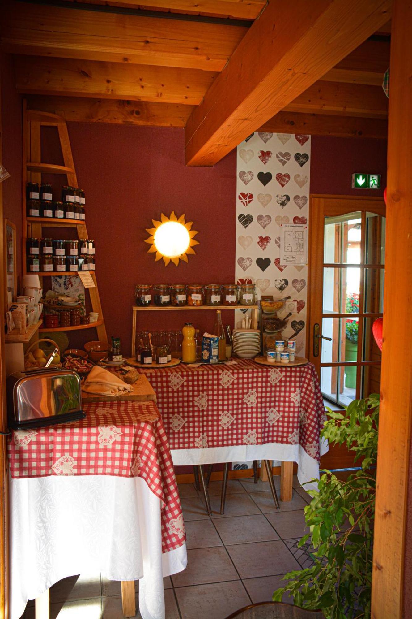 Logis Hotel Restaurant La Petite Auberge Alsace Le Hohwald Bagian luar foto