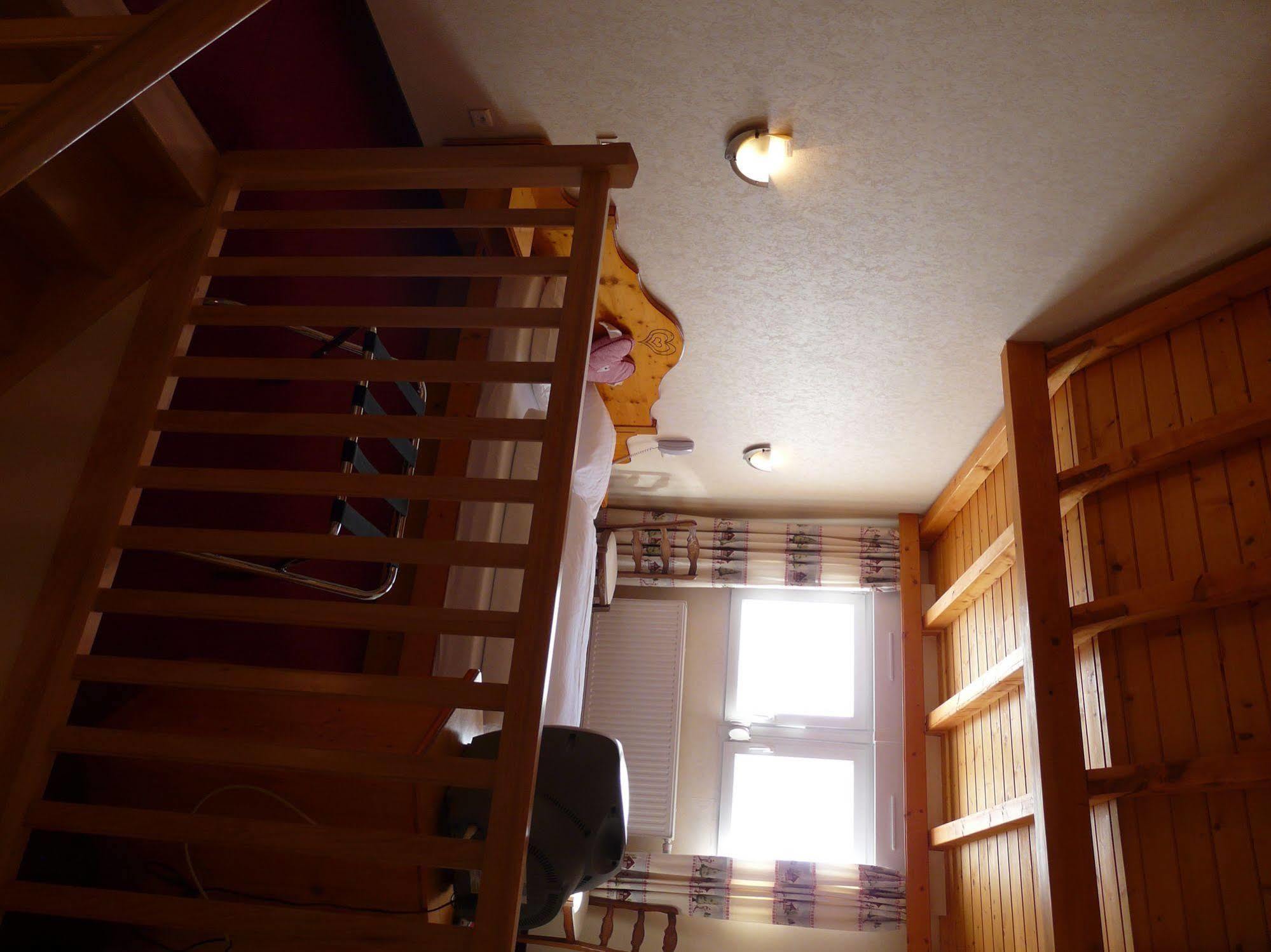 Logis Hotel Restaurant La Petite Auberge Alsace Le Hohwald Bagian luar foto